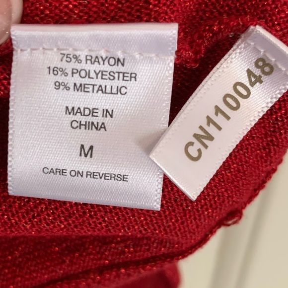 New York and company, Red sweater, size Medium - Picture 9 of 16